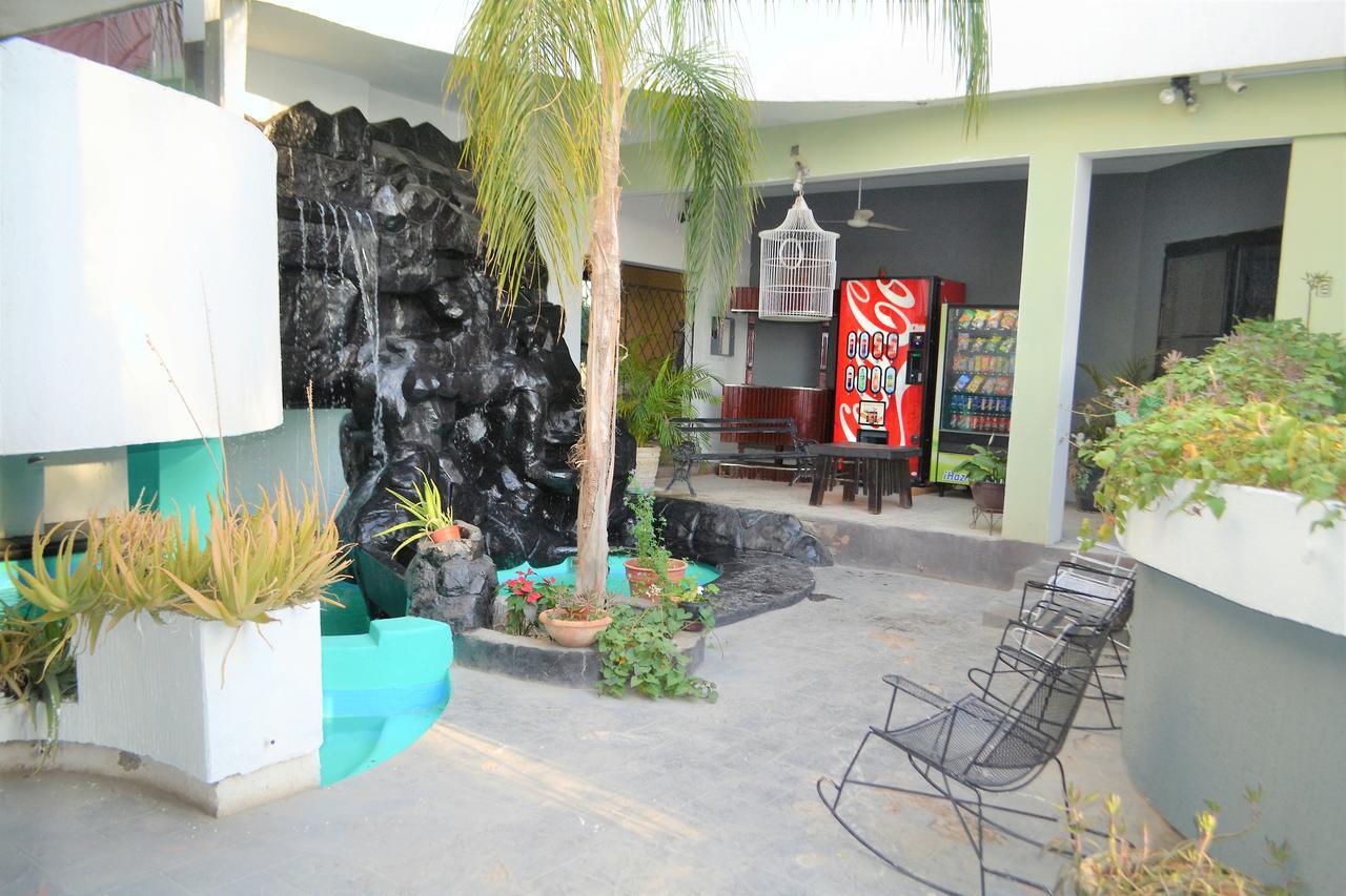 Hotel Laguna Inn Torreón Exterior foto
